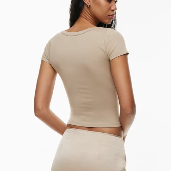 ARITZIA Smooth Seamless Willow V-neck T-shirt - Picture 3 of 5